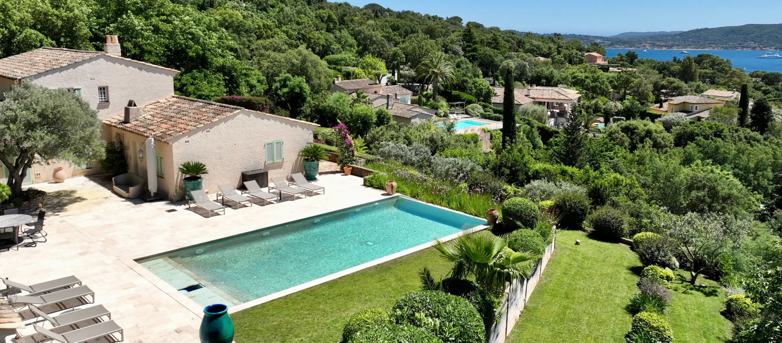Biens immobiliers, Drone concept 83, Drone Var, Drone, Photos, Vidéos, Fréjus, Saint-Raphaël, Mariage, Villa, Drone photo, Drone vidéo, Prestataire, Mariage drone, Photographe mariage drone, Bâtiment drone, travaux drone, agence immobilière
